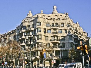 following-footsteps-genius-secret-barcelona-of-gaudi-3